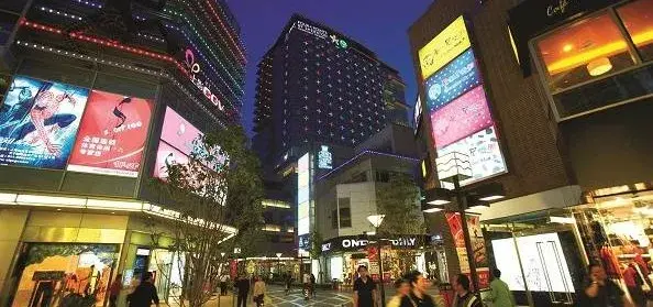走訪10多位廣告公司用戶，才一些這份外墻鏤空燈箱制造裝置指南13
